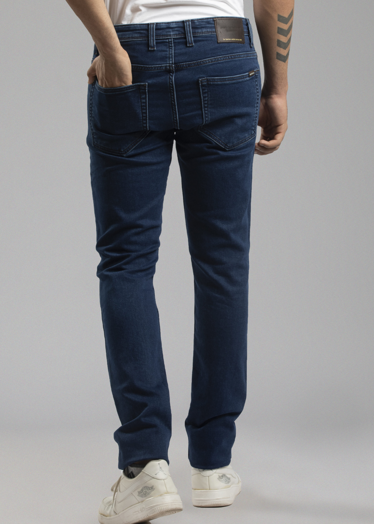 Vegrant Slim Fit Denim Jeans For Men - Nostrum