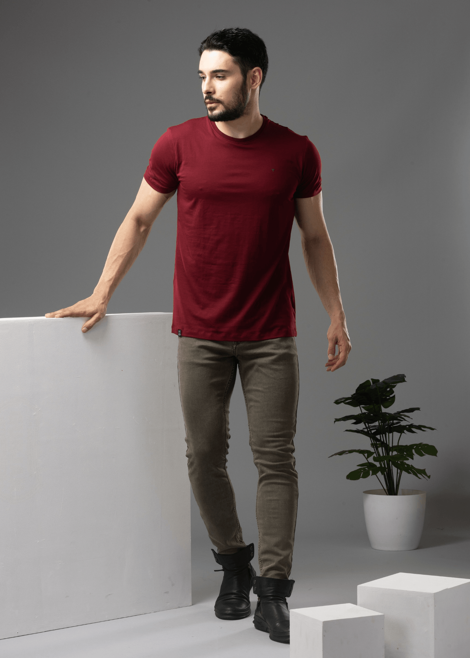 Arch Solid Half Sleeve T-shirt For Men