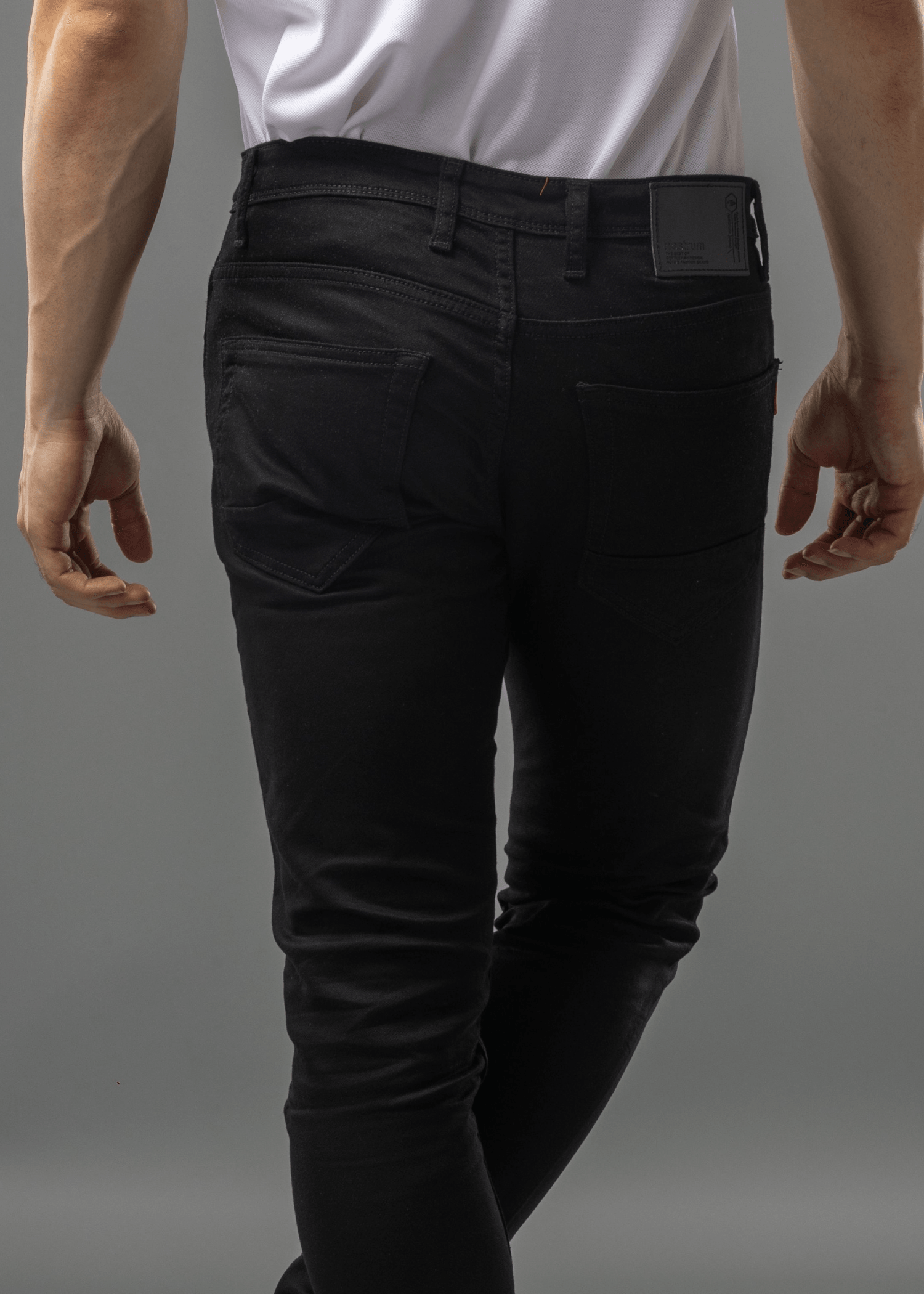 Stunning Ankle Fit Stay Black Denim Jeans For Men