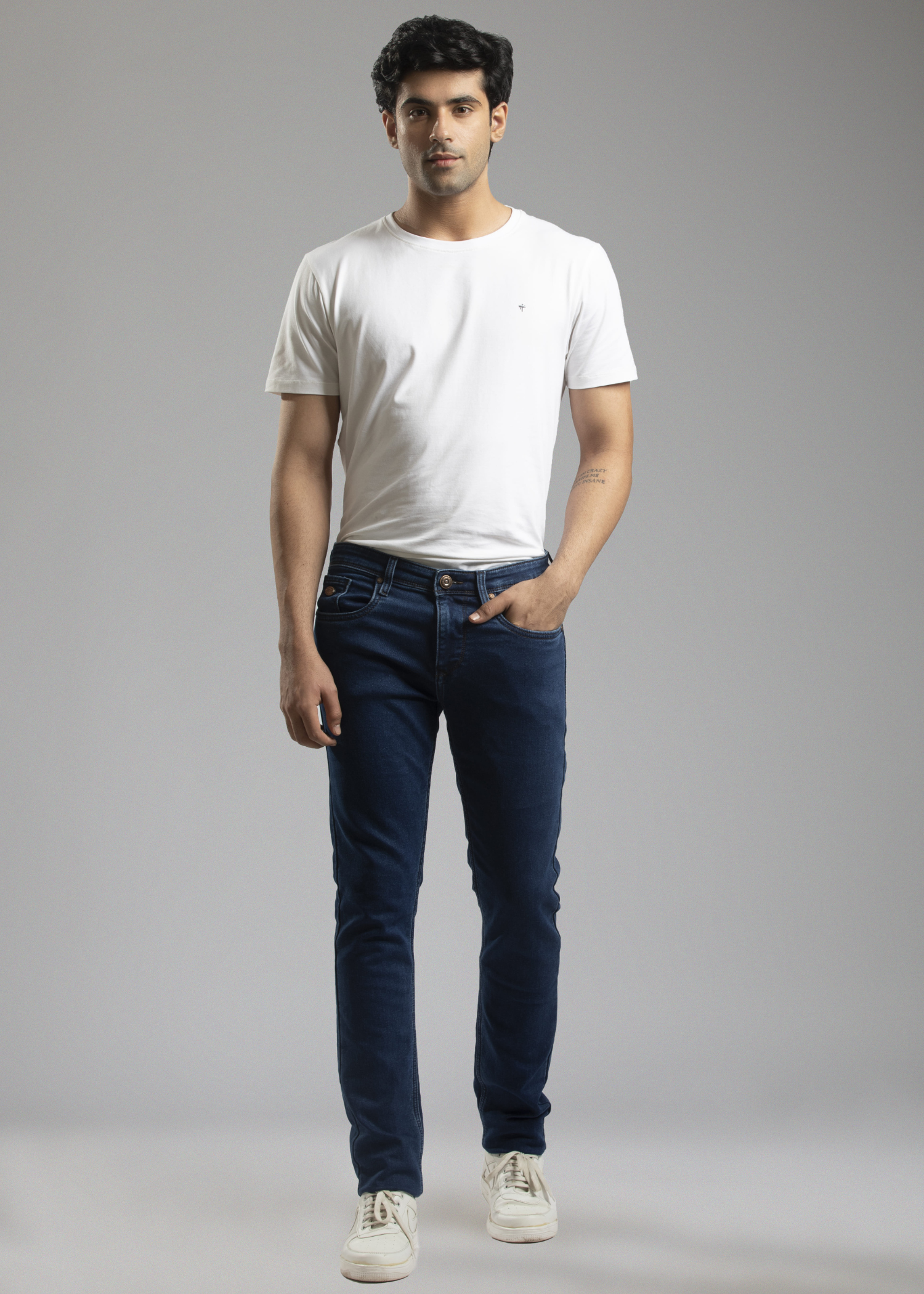 Vegrant Slim Fit Denim Jeans For Men - Nostrum