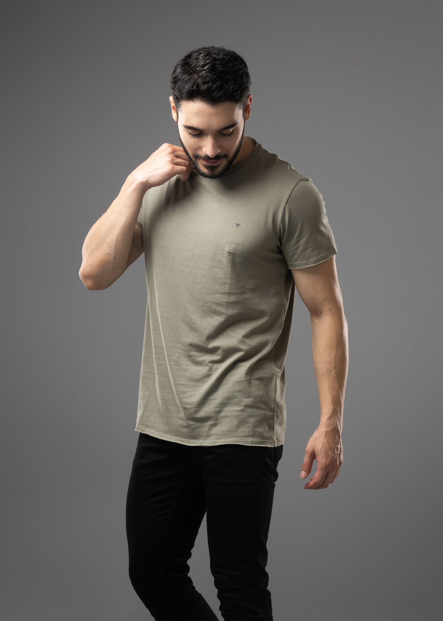 Raw Solid Half Sleeve T-shirt For Men