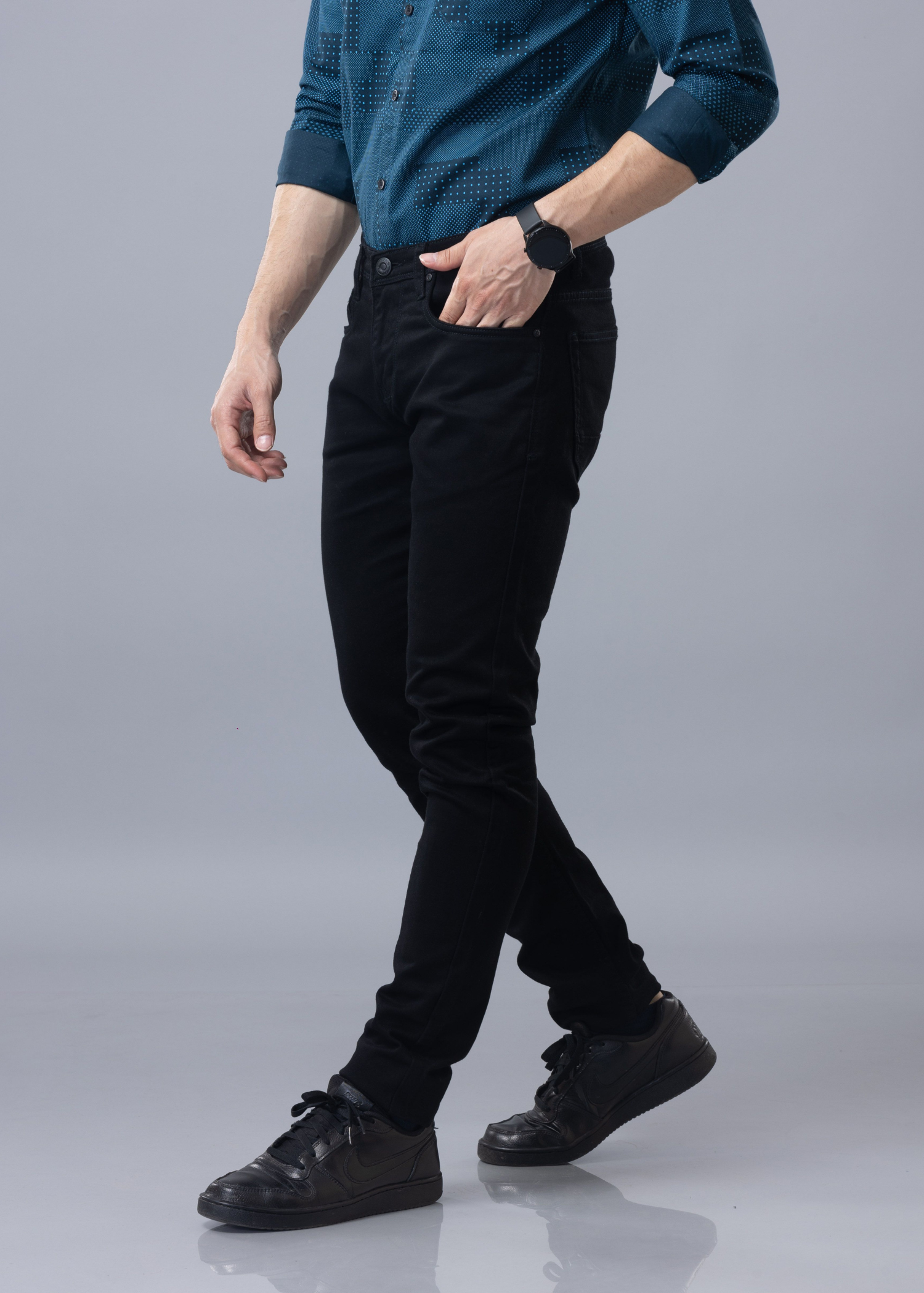 Stunner Regular Fit Stay Black Denim Jeans For Men