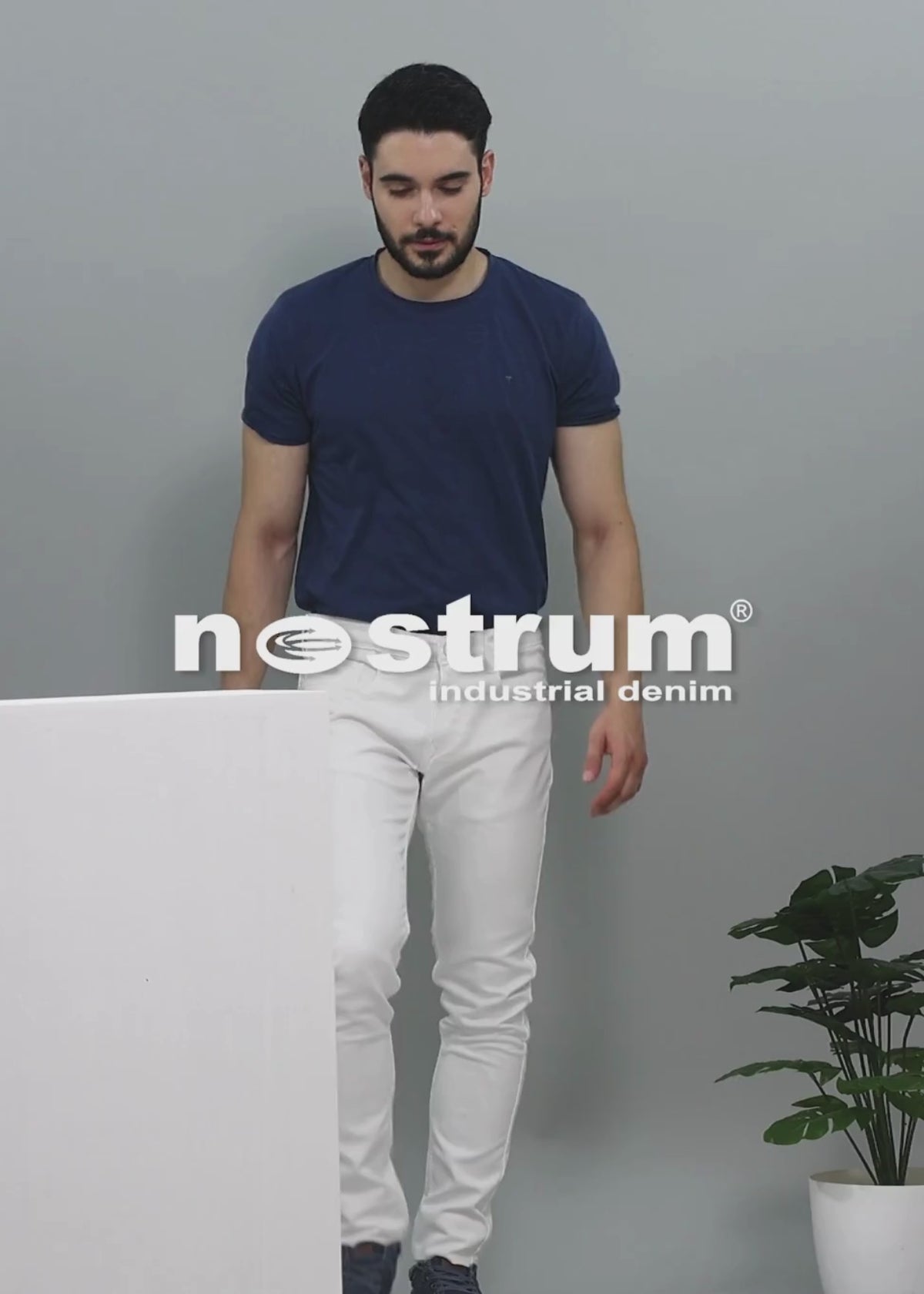 Stunner Regular Fit Stay Black Denim Jeans For Men